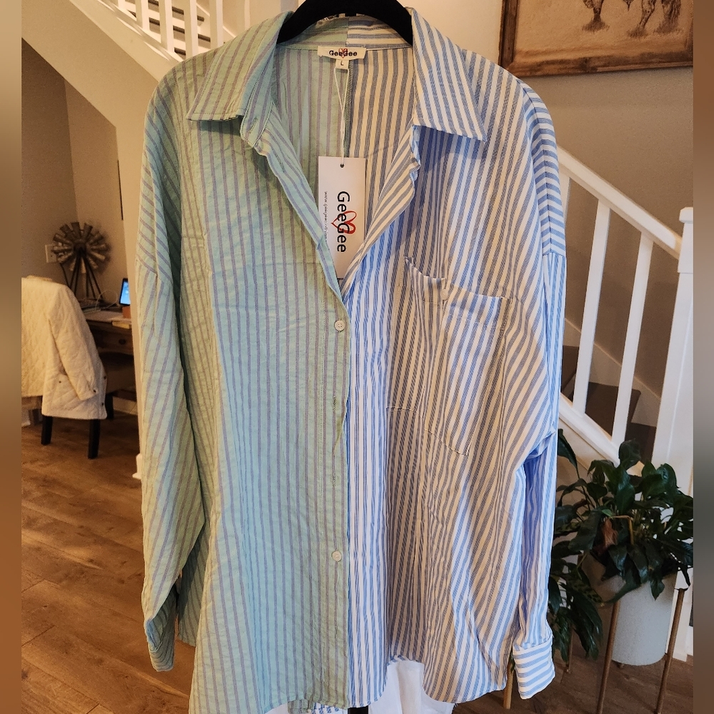 GeeGee multicolor button down top, size L